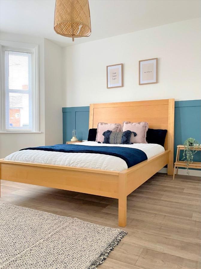 Central, Bright & Spacious Apartment - Parking Included Bournemouth Exterior photo