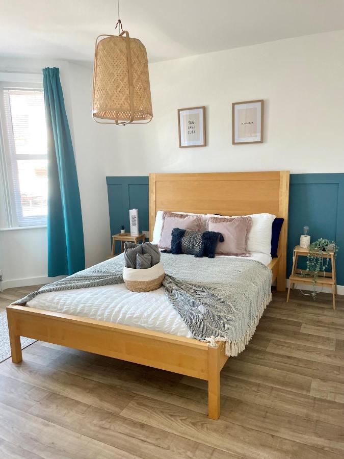 Central, Bright & Spacious Apartment - Parking Included Bournemouth Exterior photo